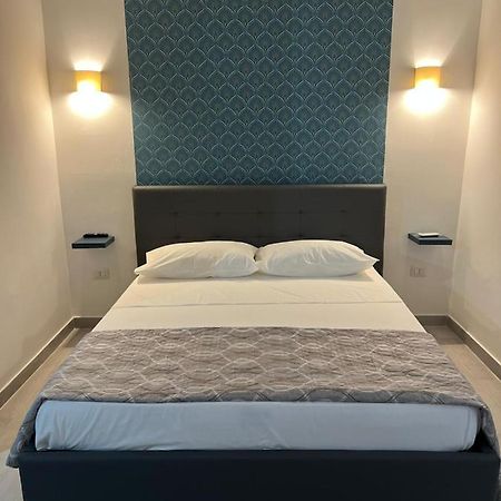 Cristiano Room نابولي المظهر الخارجي الصورة
