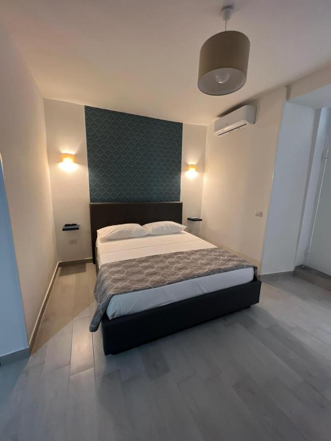 Cristiano Room نابولي المظهر الخارجي الصورة